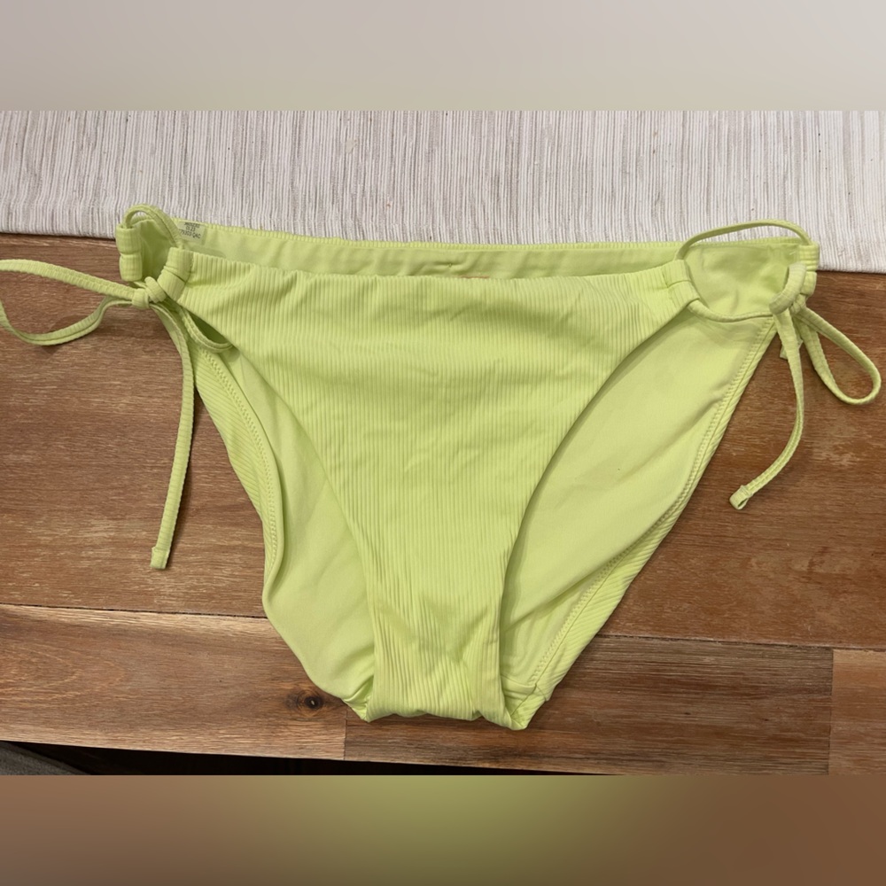 New (just no tags) Victoria's Secret Lime Green Side Tie Bikini Bottom